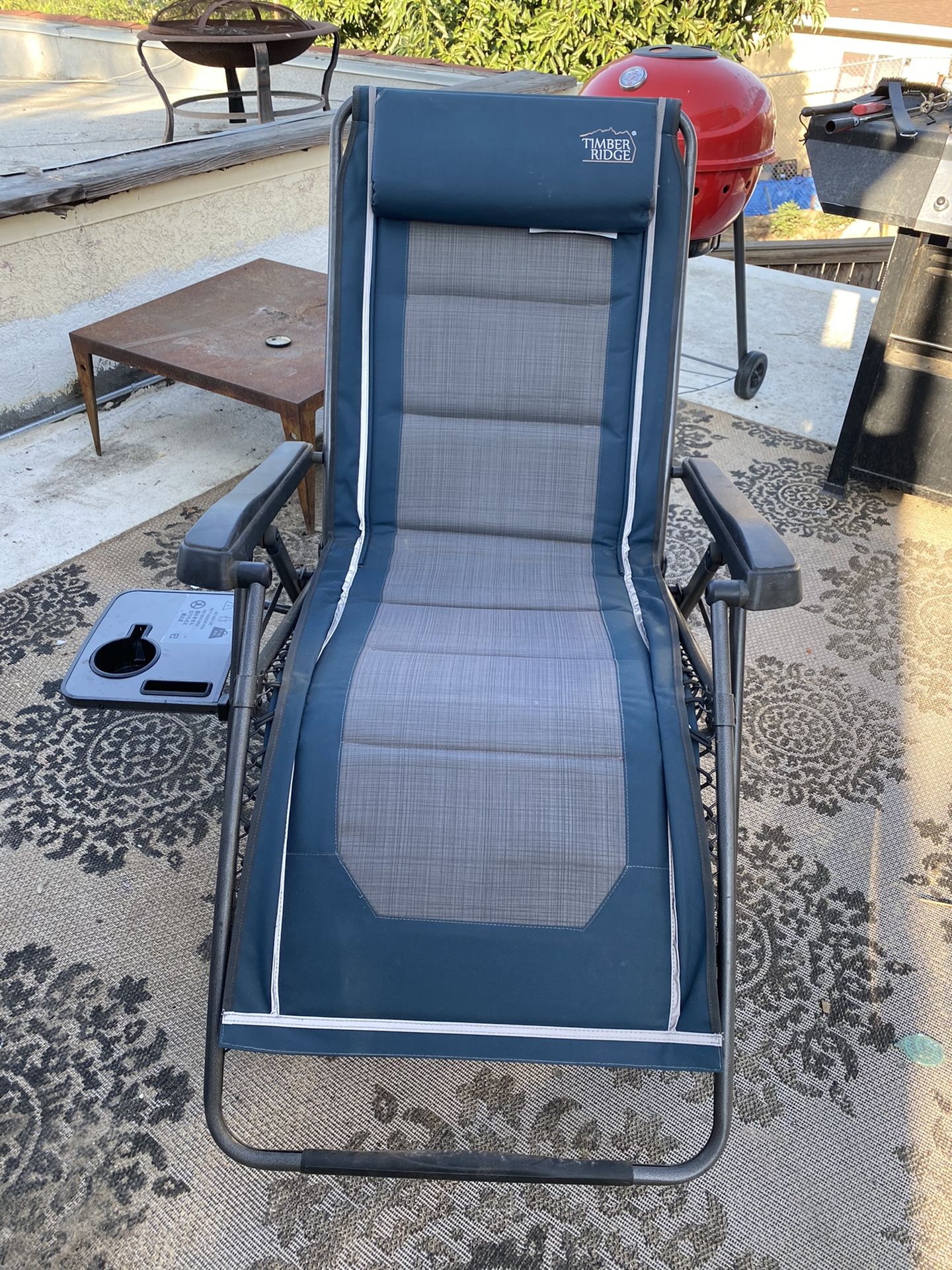 TIMBER RIDGE Zero Gravity Chair Oversized Recliner for Sale in Hazard