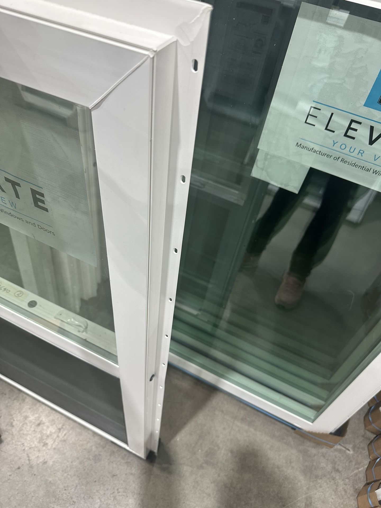 72”x60” White Picture Window/Ventana Fija Blanca 72”x60”