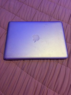 Apple MacBook Laptop