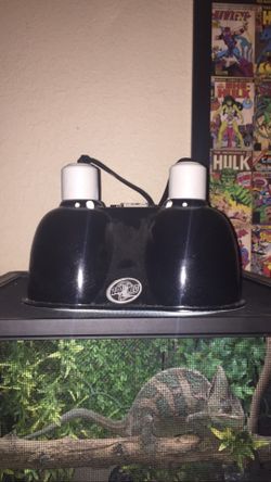 Tropical Reptile heat and UVB light fixture by “Zoo-med”