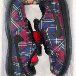 Nike Dunk Low SB Nardwuar Size 10M