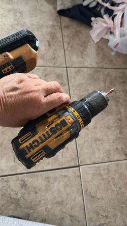Screw driver dewalt