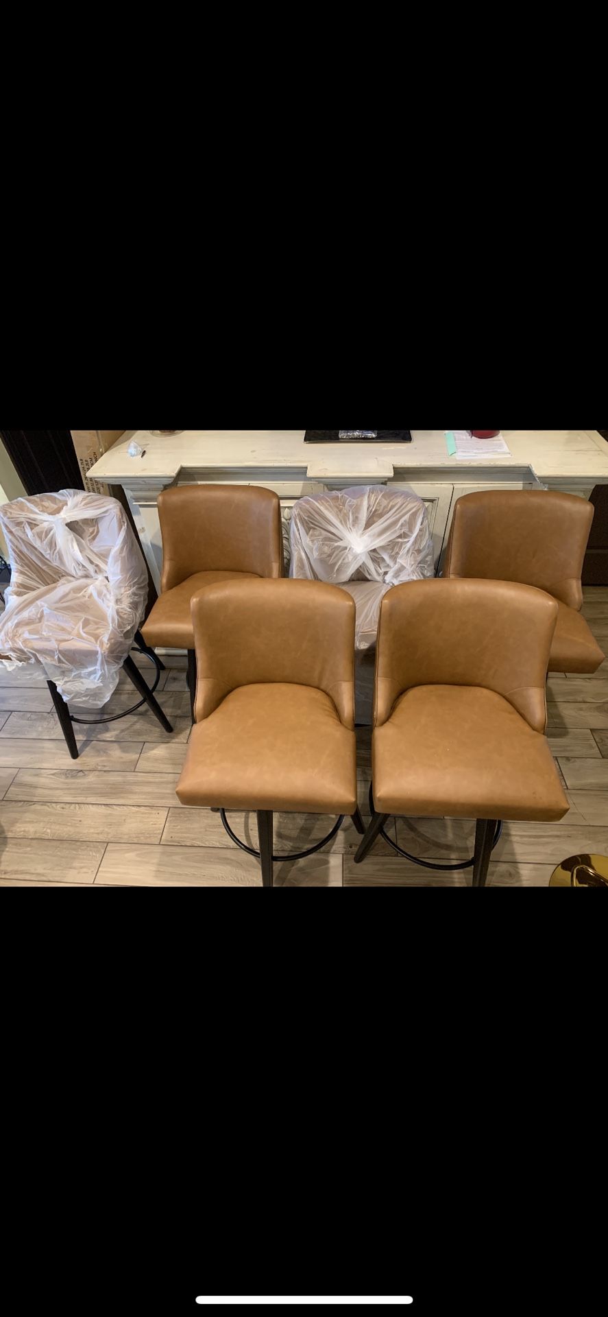 6 Brown Chairs
