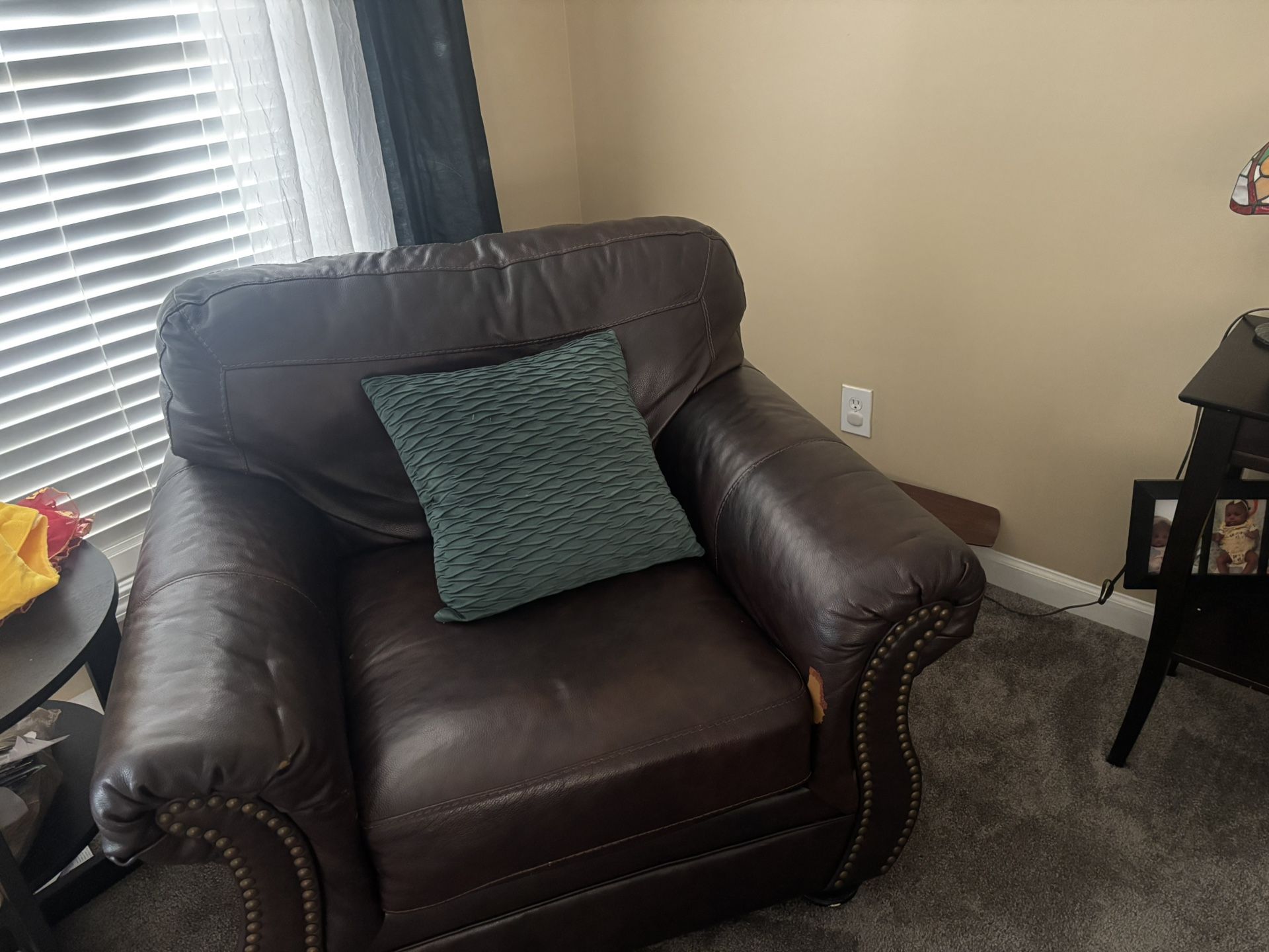 leather brown Chair