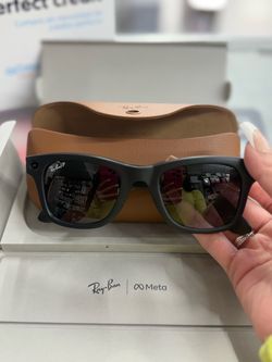 Ray-Ban Meta Smart Glasses