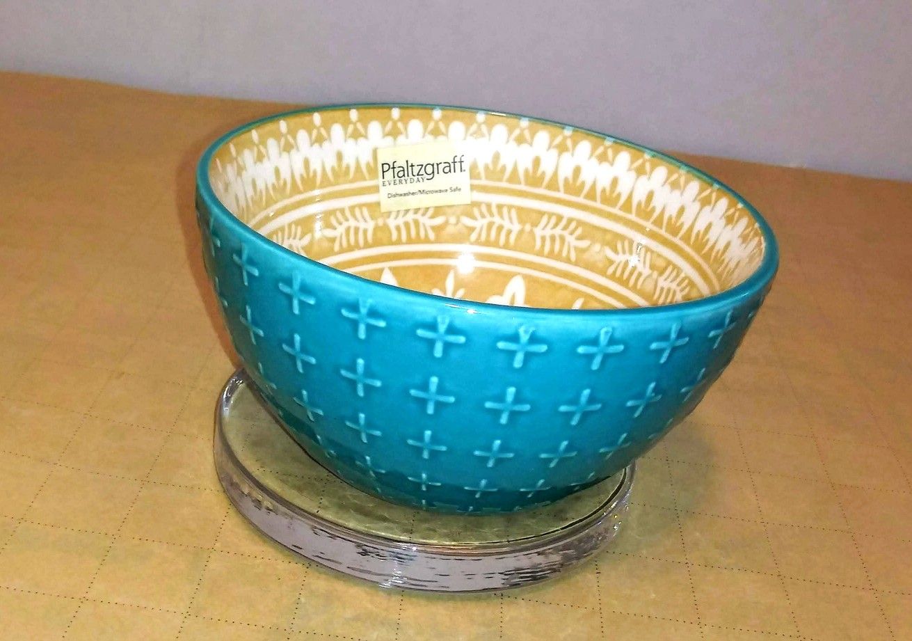 $3 Pfaltzgraff turquoiise moroccon bowl