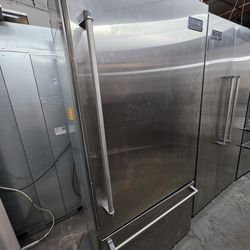 36" VIKING BUILT IN BOTTOM FREEZER STAINLESS STEEL