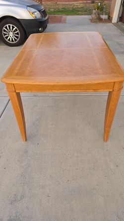 SOLID OAK KITCHEN TABLE AND CHAIRS