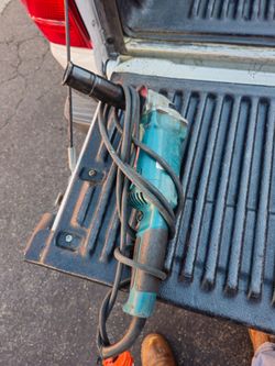 Makita grinder