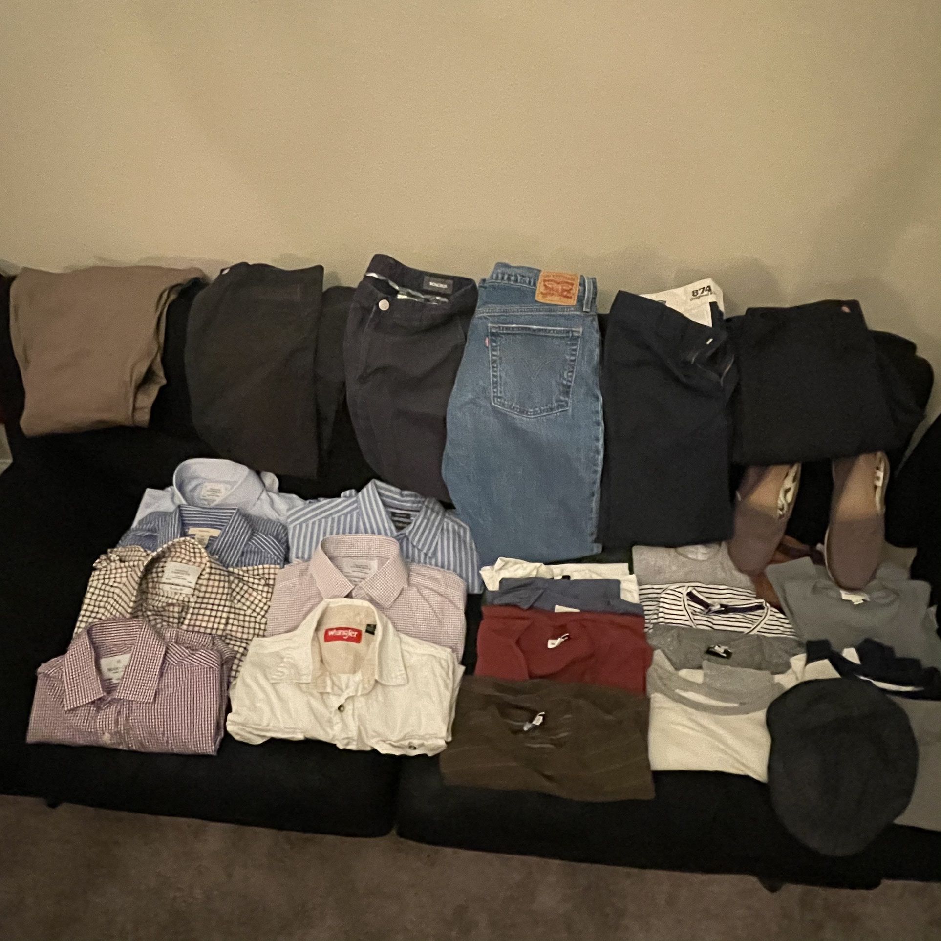 Men’s Clothes Lot Small And Medium Sizes 28 Pieces
