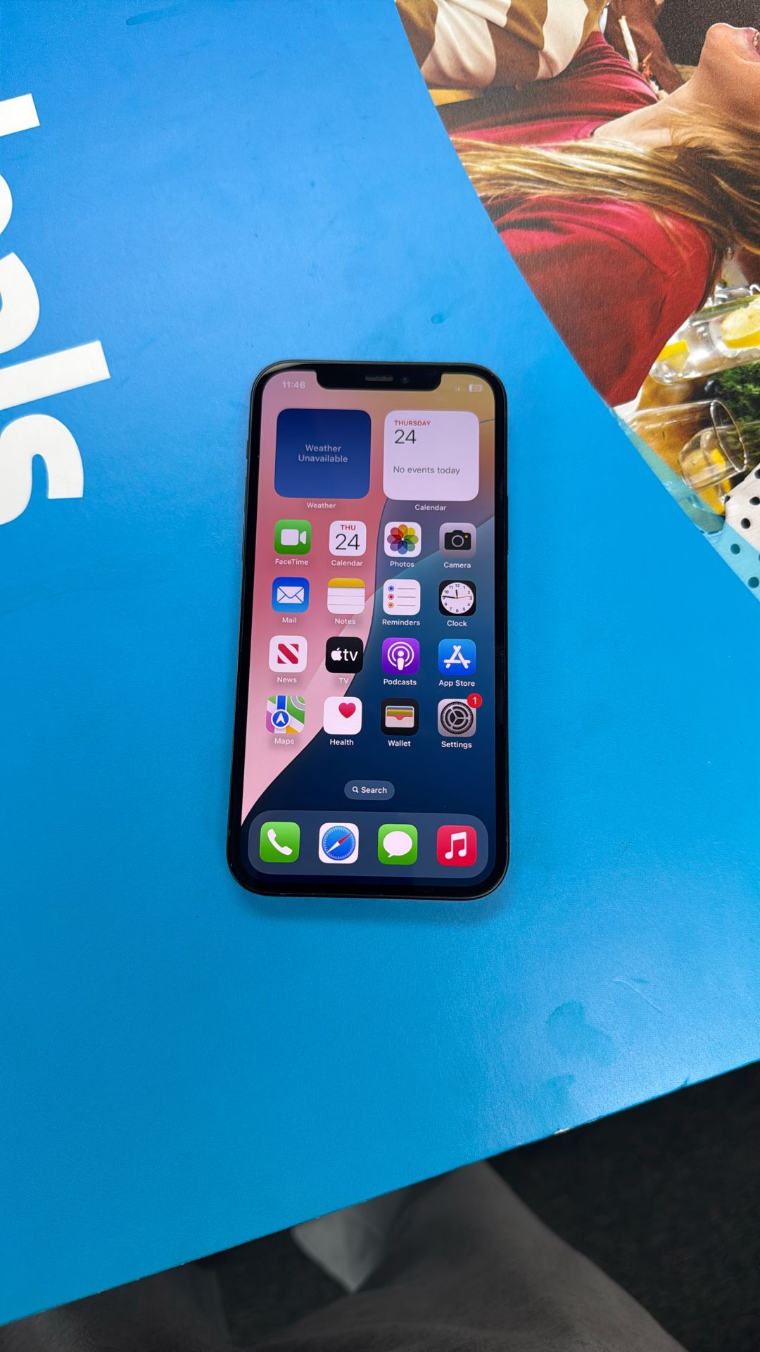 iPhone 12 solo para cricket (como nuevo)