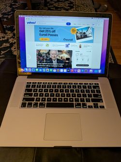 MacBook Pro 15' i7 16gb 256 SSD