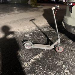 Electric scooter