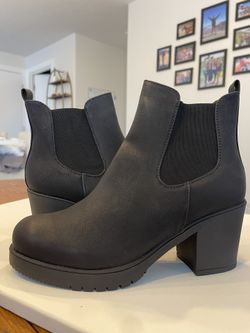 Black Boots