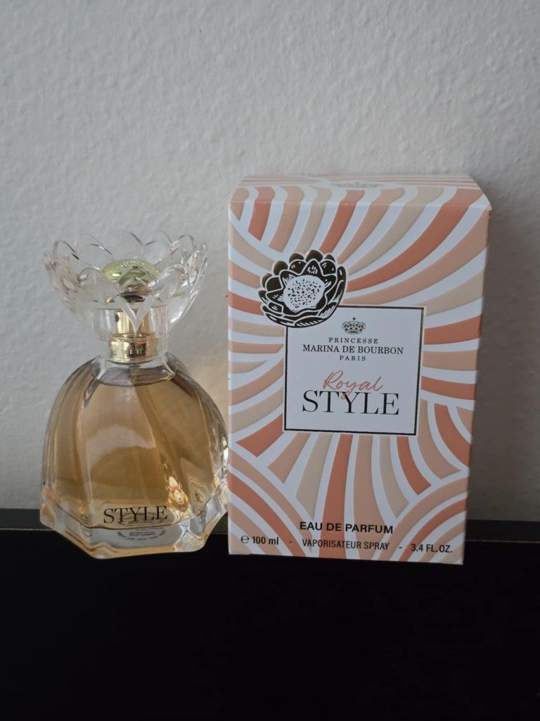 Royal Style 100ml womens perfume, like new