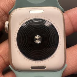 SE Apple Watch