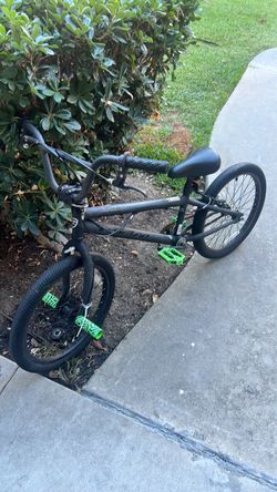 20” Boys Matte Black NINJA BIKE