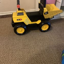 CAT Toy Dump Truck 