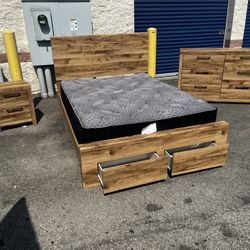 Queen Size Platform Bed Cash Only