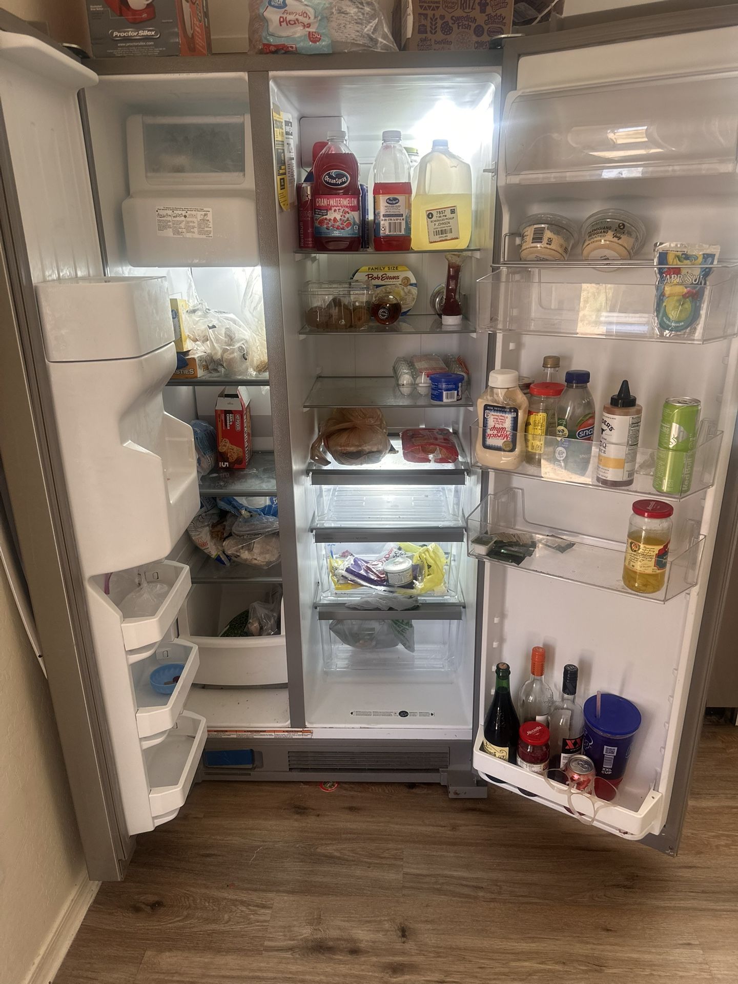 Refrigerator