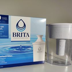 Brita Water Pitcher (used) and 6 brand new filters