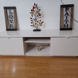 Beautiful White TV Stand 