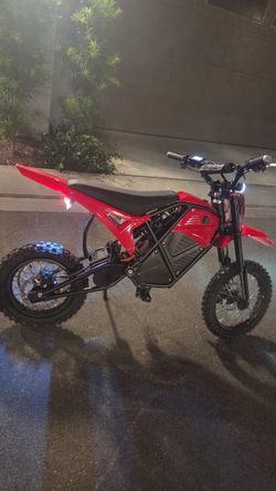 E Moto