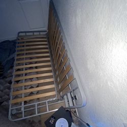 6ft Mattress Frame/Futon 