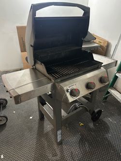 Two Weber gas bbq’s