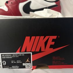 Jordan 1 Low Chicago Size 9