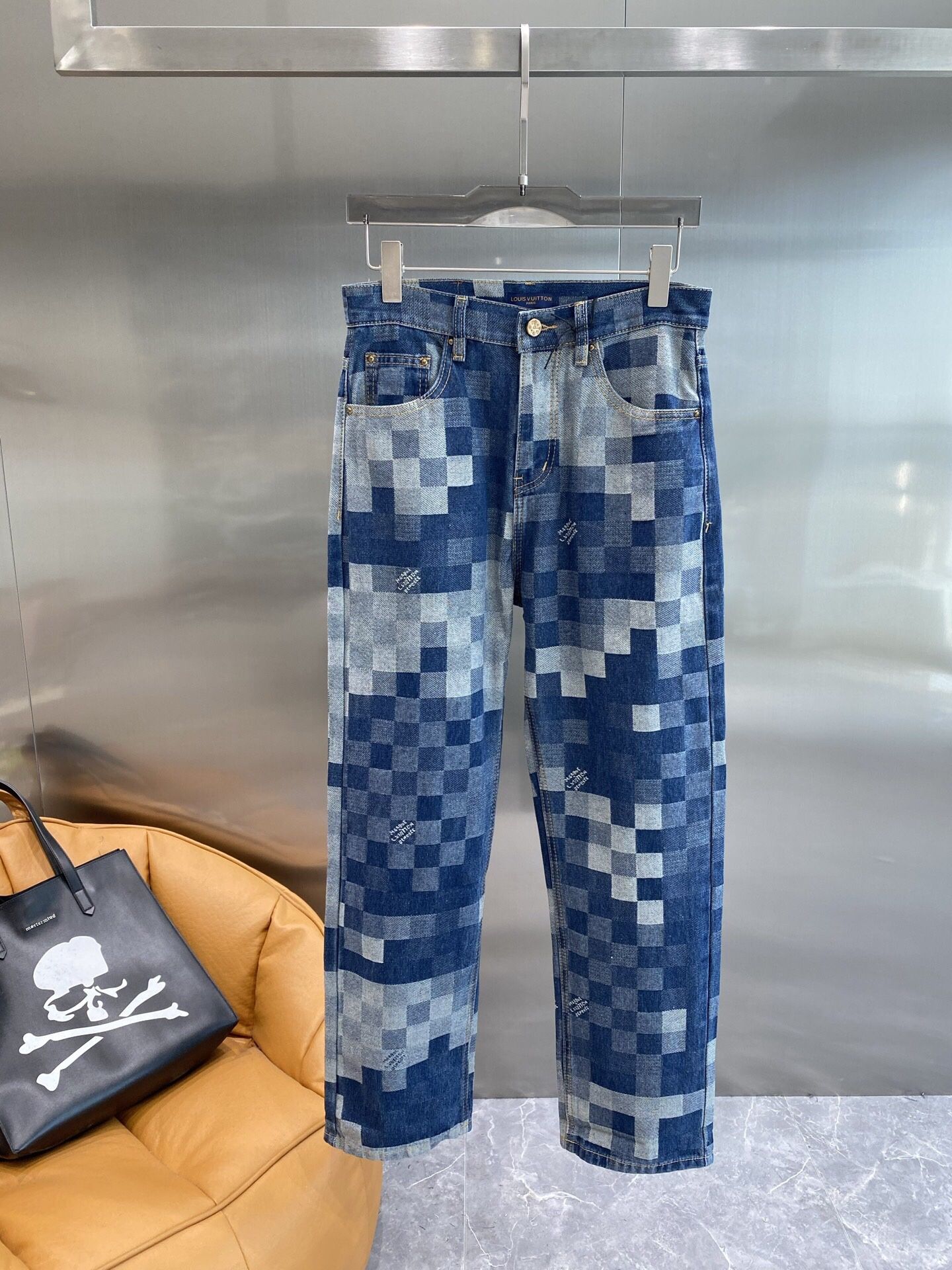 LV Men’s 2025 Jeans New