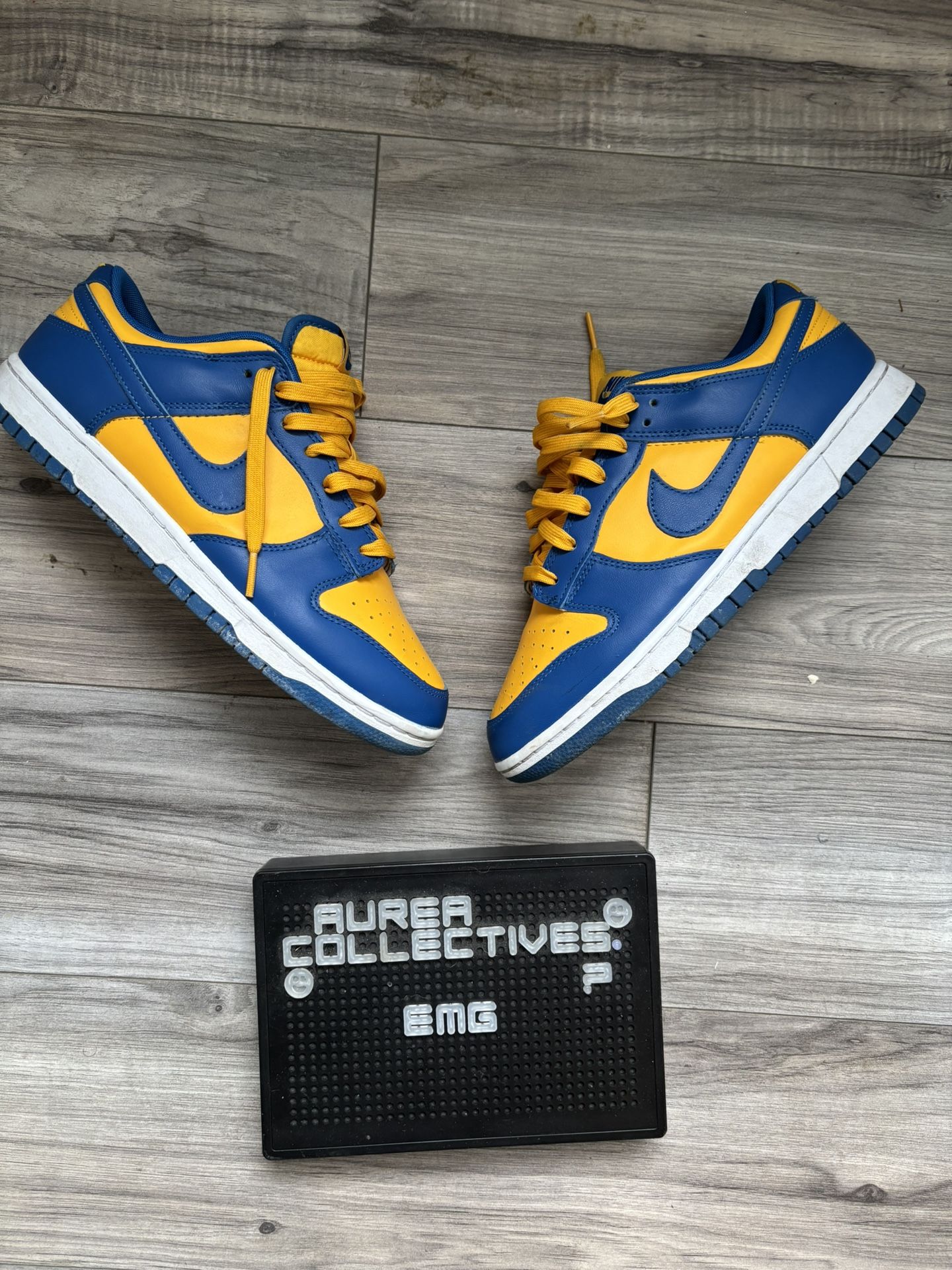 nike dunk ucla size 9