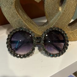 Fashionable Glasses 