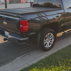 Hard Folding Truck Bed Tonneau Cover