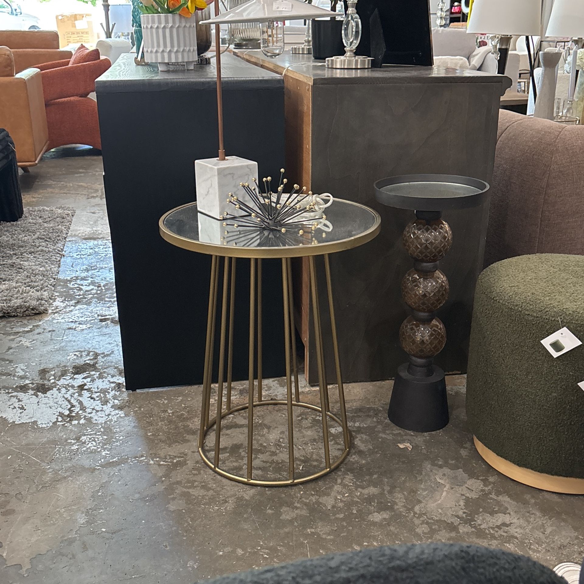 Side Accent Table Gold Mirror Top -New - 18x22βH- Home / Office