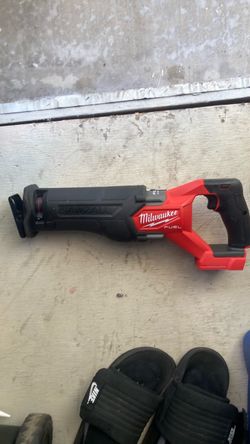 Miluakee fuel sawzall