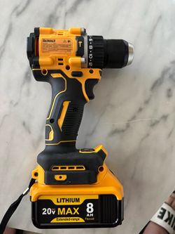 DeWalt 20V MAX Cordless Drill with 8Ah Battery
