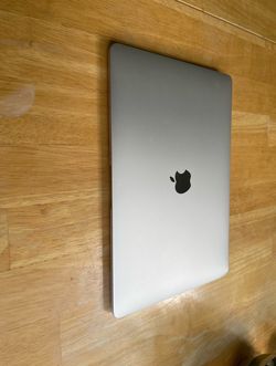 Macbook Air 512GB Storage And 8gb Memory