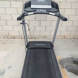 Pro Form Treadmill / Caminadora 
