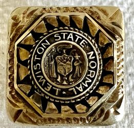 10K Gold Vintage 1937  Lewiston State Normal School pin 2.2 grams Scrap $150