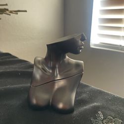 Billie Eilish perfume
