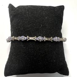 925 sterling silver amethyst ladies bracelet size 7.5” L