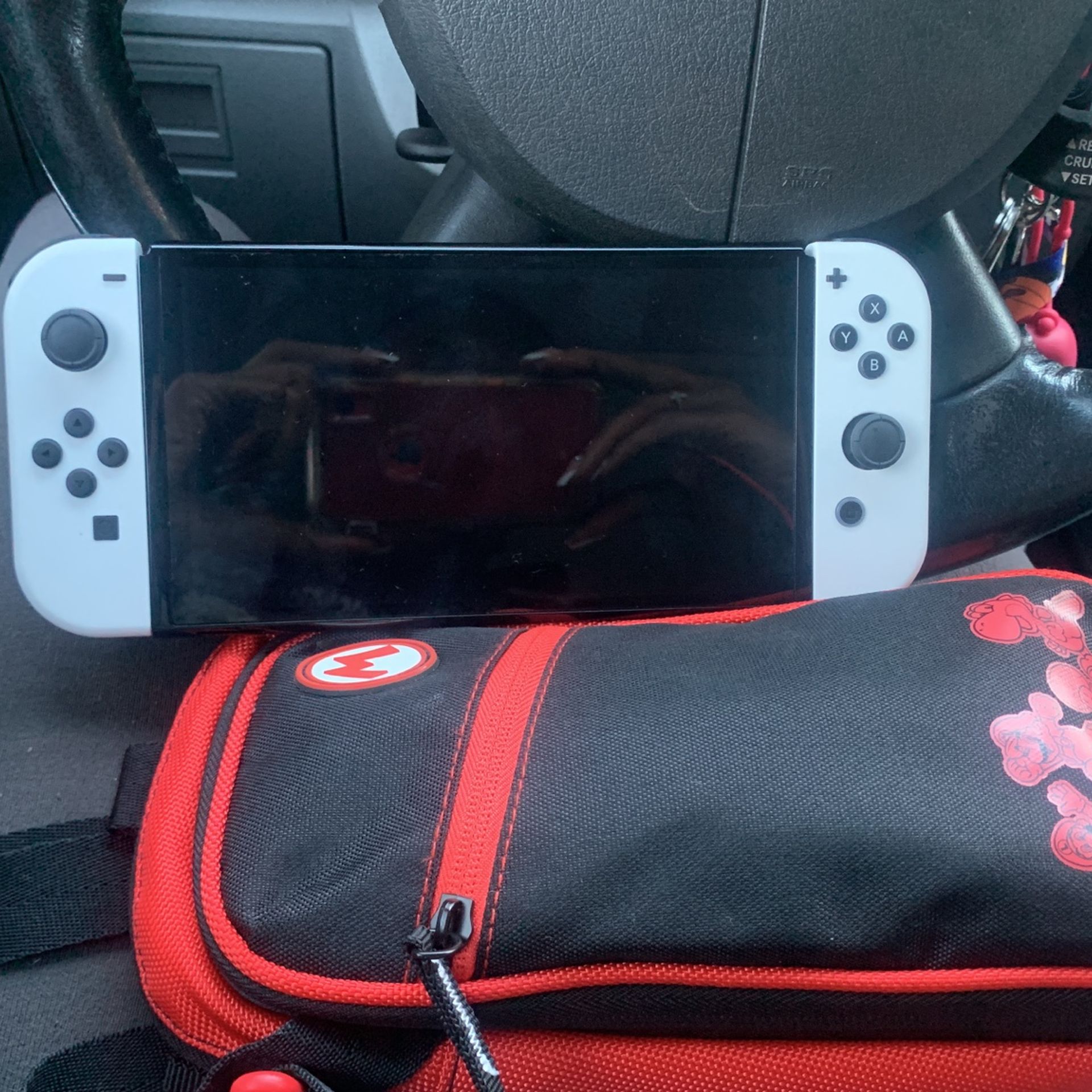 BRAND NEW OLED NINTENDO SWITCH OREO