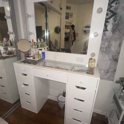 Makeup Vanity 