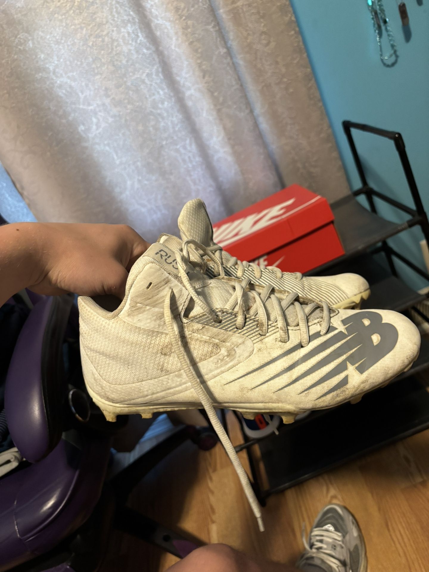 NEW BALANCE CLEATS
