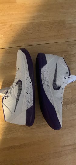 Kobe ad nxt size 13. Excellent shape.