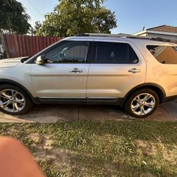 Ford Explorer 2011 