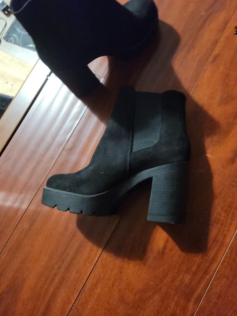 Size 6 High Heel Shoes