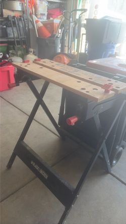 Black & Decker Folding Workbench