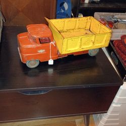 Vintage Structo Dump Truck